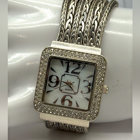 Chico’s silver tone 7 strand band watch. NWOT​ - Picture 2 of 5